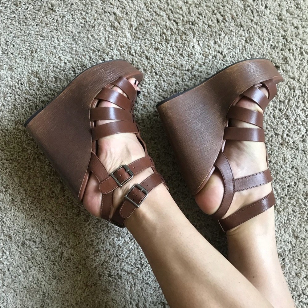 Chinese Laundry Wedge Sandals